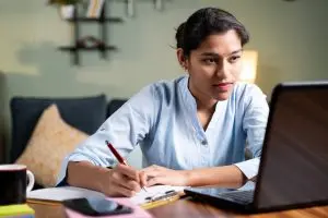 4 Ways to Grow an AI-Ready Tech Workforce through Upskilling