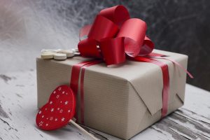 Shopping for Candidates During the Holidays